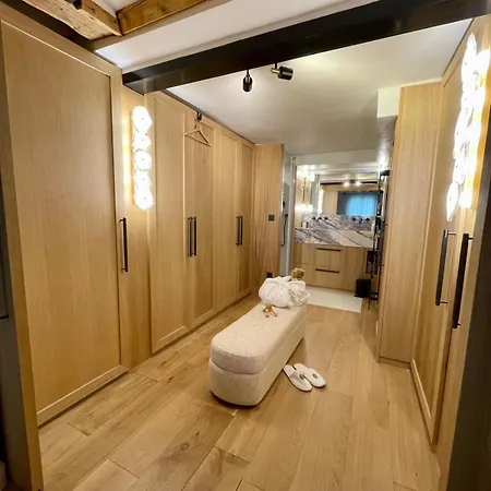 Luxueux Appartement, Avec Terrasse Vue Champs-elysees *