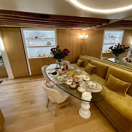 Luxueux Appartement, Avec Terrasse Vue Champs-elysees * Paris
