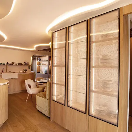 Luxueux Appartement, Avec Terrasse Vue Champs-elysees * Paris